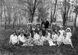 Mapleton, Utah seventh and eighth graders in 1915